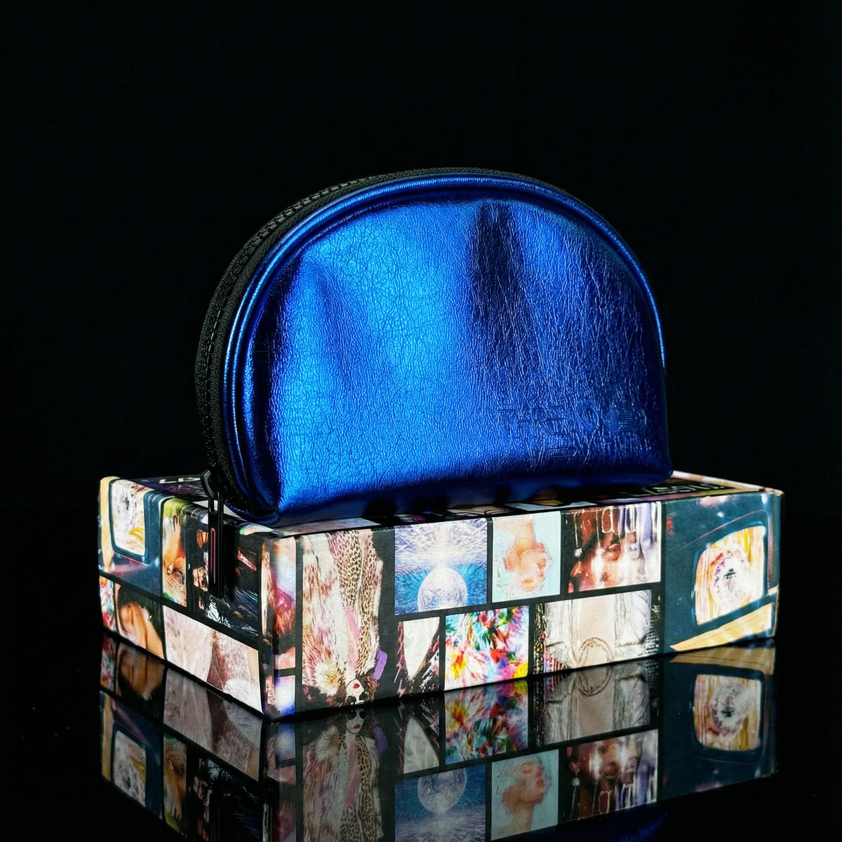 Luna Compact Light-Up Makeup Bag